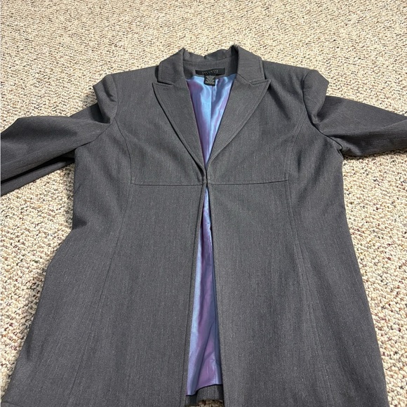 The Limited Gray 2 Piece Blazer & Slacks. EUC. Y2K. Size 8 - Picture 7 of 16